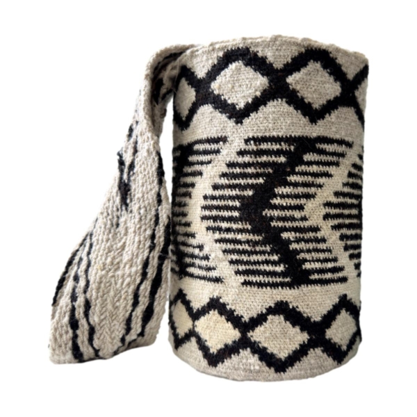 Mochila Arhuaca Grande | "Sanidad" tejida en lana de oveja