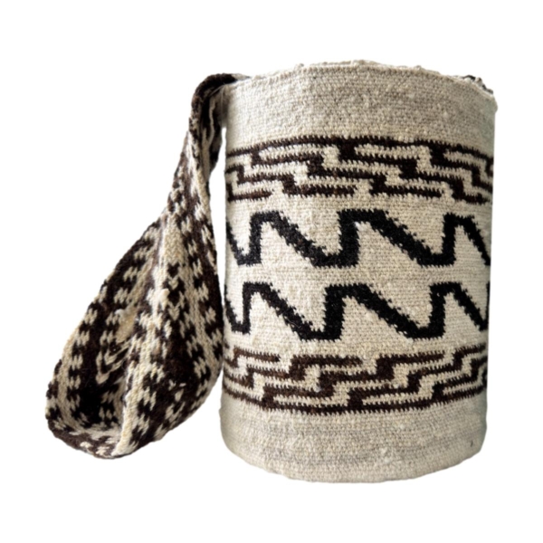 Mochila Arhuaca Mediana | “Cosmo” tejida en lana nativa